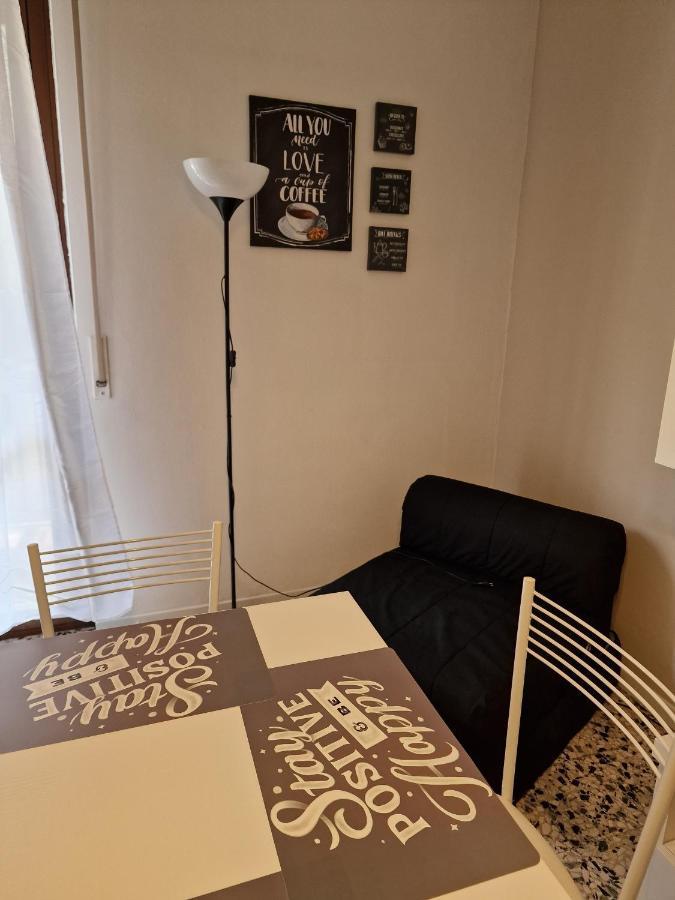M.Aurelio Light Brown Appartement Milaan Buitenkant foto